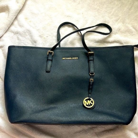 MICHAEL KORS Jet Set Multifunction Tote/Weekend/Travel Bag - Picture 1 of 7